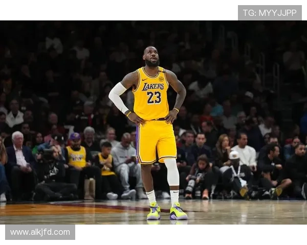 NBA赛季精彩回顾 勇士逆袭湖人 詹姆斯继续追求个人历史新高